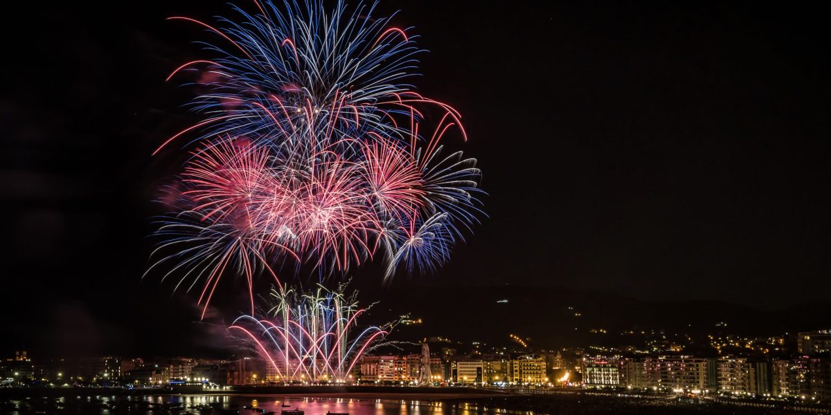 San Sebastian pirotecnia vulcano 1